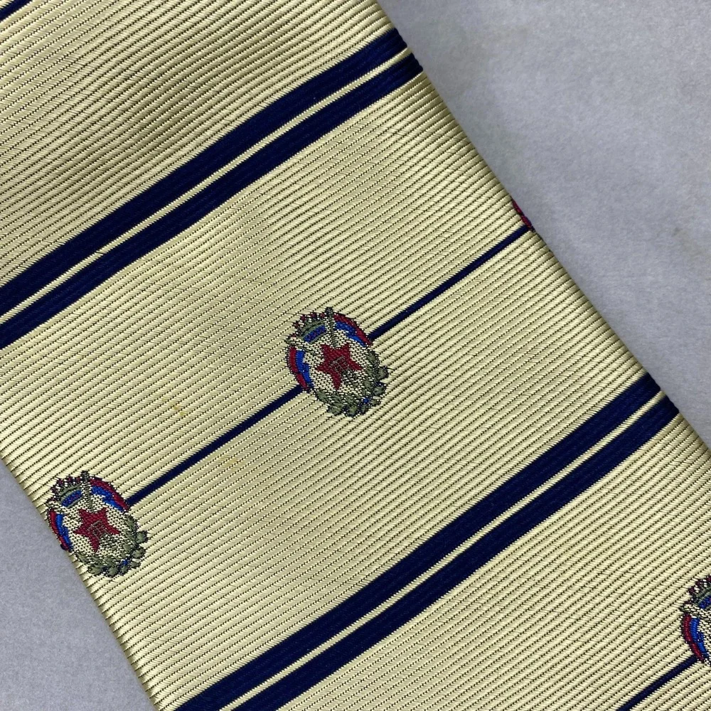 VTG‎ Tommy Hilfiger Silk Tie Mens Crest Striped Preppy Old Money Aesthetic 58x4